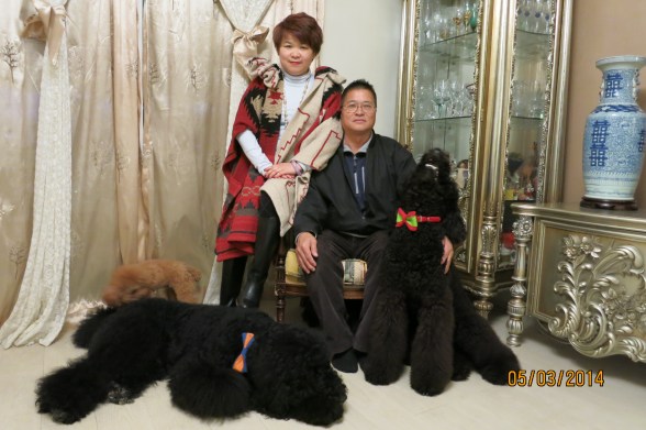 Sing Sing and Nou Nou (right) with Elaine and Michael.